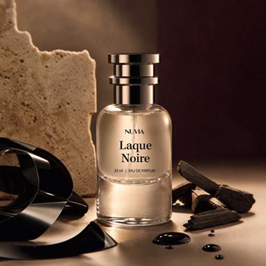 Nuvia Laque Noire – zamiennik Tom Ford Black Lacquer